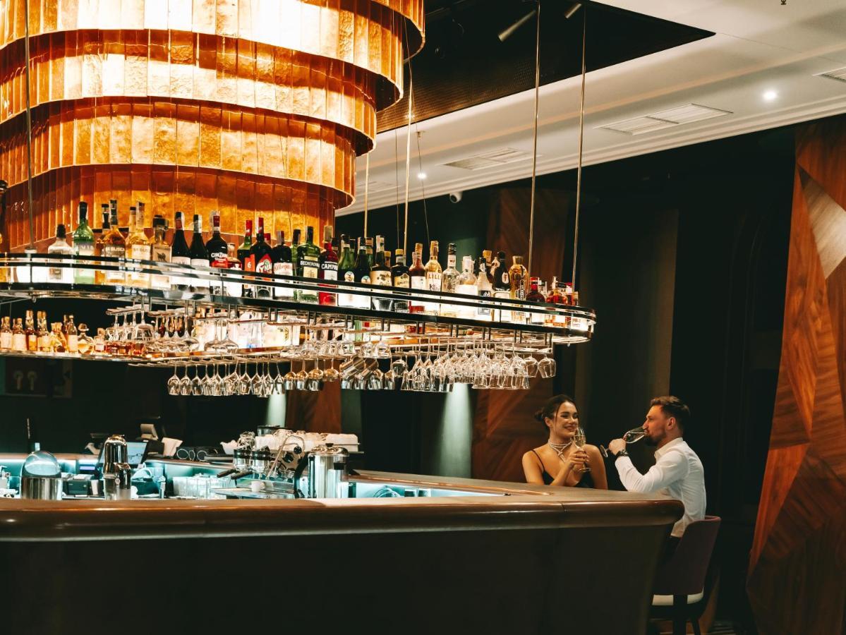 Grand Casino & 5* Lviv
